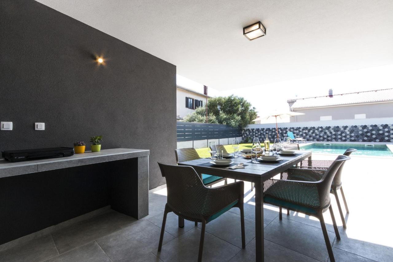 Vila Modern 3-bedroom With A Private Pool